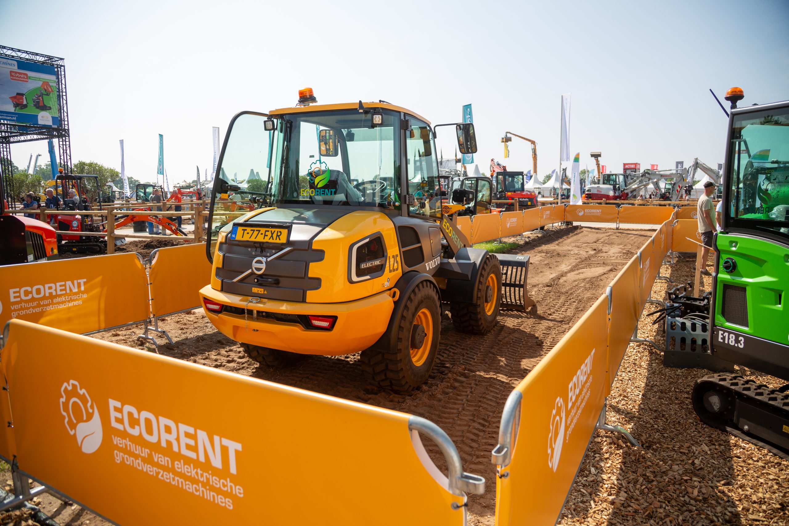 Volvo L25 Electric op de TKD – elektrische wiellader huren EcoRent